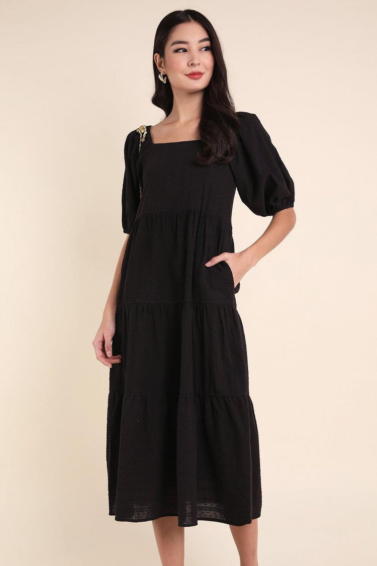 Madebynm Aubrielle Puff Sleeves Maxi Dress in Black